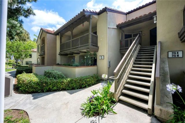 215 S Cross Creek L, Orange, CA 92869