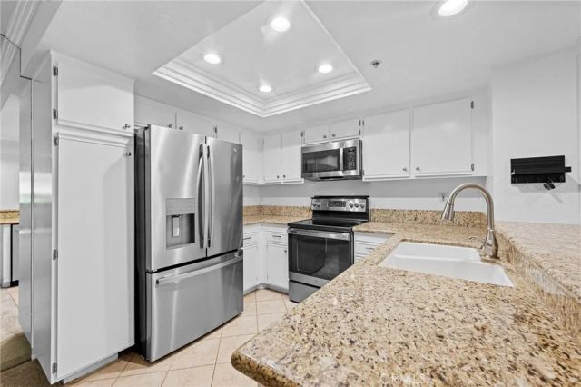 215 S Cross Creek L, Orange, CA 92869