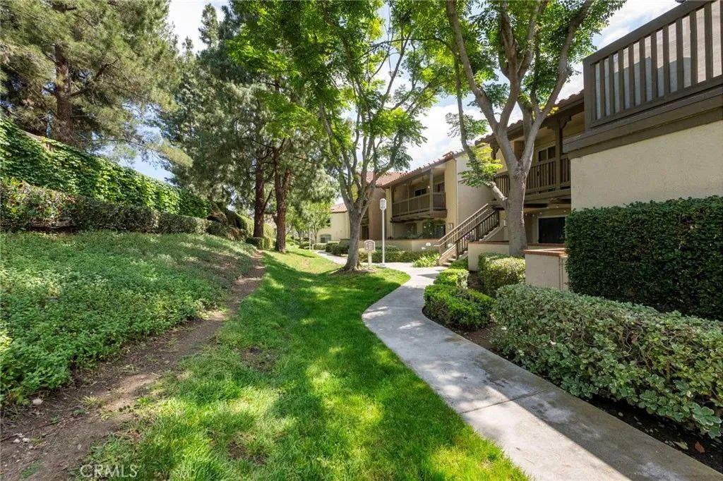 215 S Cross Creek L, Orange, CA 92869