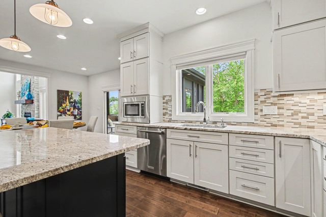 7234 Fawn Valley Drive, Schererville, IN 46375