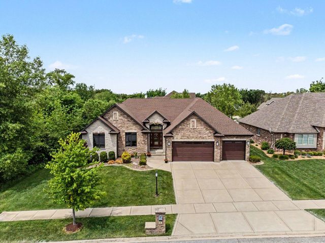 7234 Fawn Valley Drive, Schererville, IN 46375