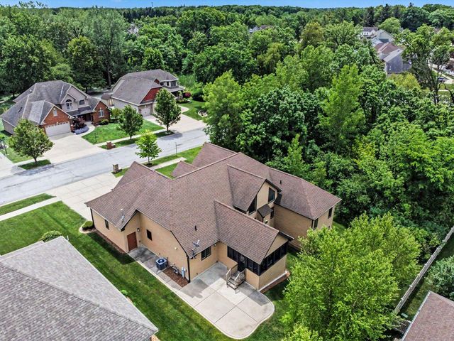 7234 Fawn Valley Drive, Schererville, IN 46375