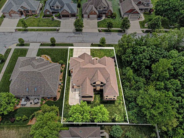 7234 Fawn Valley Drive, Schererville, IN 46375