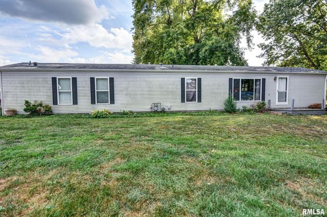 1553 S Shumway Street, Taylorville, IL 62568