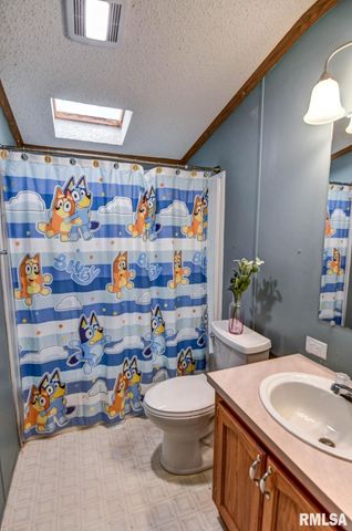 1553 S Shumway Street, Taylorville, IL 62568