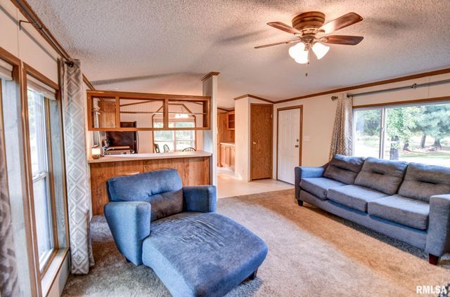 1553 S Shumway Street, Taylorville, IL 62568