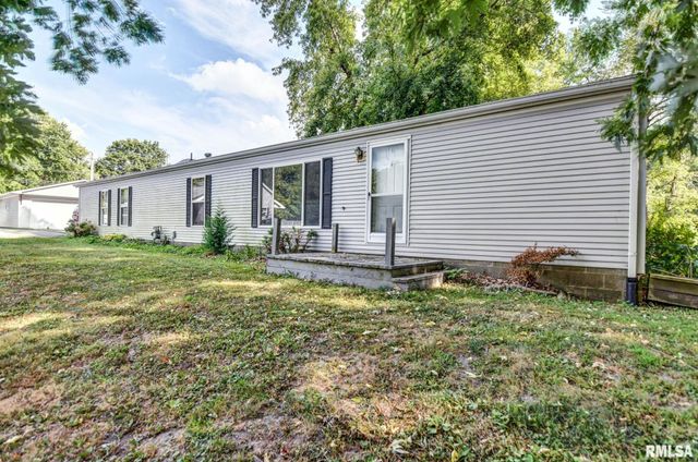 1553 S Shumway Street, Taylorville, IL 62568