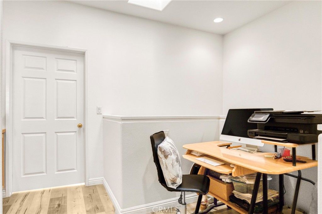 Image 10 of property listing at 22754 Little Fall Court, Saugus, CA 91350