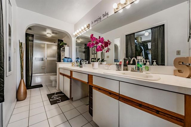 3127 W SLIGH AVENUE 303B, Tampa, FL 33614