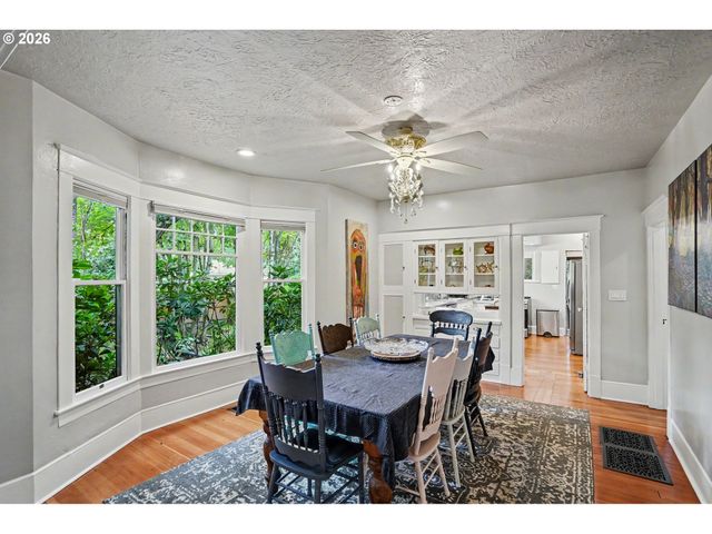 185 19TH St Se, Salem, OR 97301