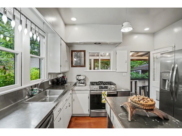 185 19TH St Se, Salem, OR 97301