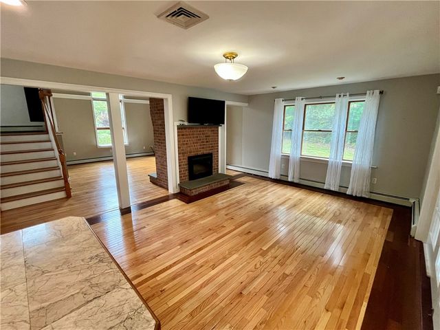 417 Victory Highway, West Greenwich, RI 02817