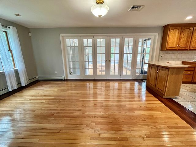 417 Victory Highway, West Greenwich, RI 02817