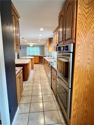 417 Victory Highway, West Greenwich, RI 02817