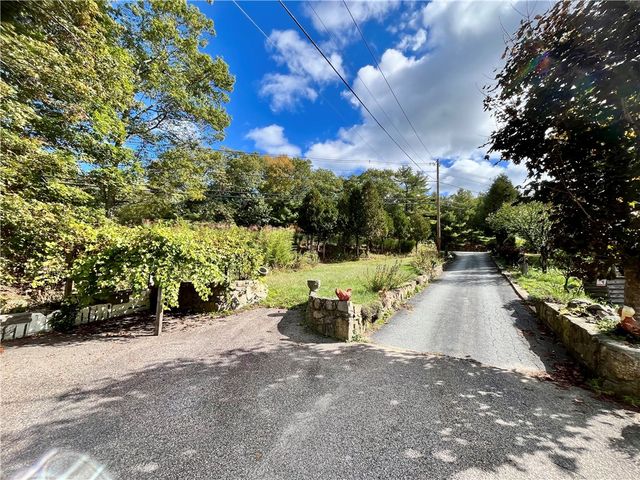 417 Victory Highway, West Greenwich, RI 02817