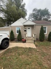 2905 E Sheley Road, Independence, MO 64052