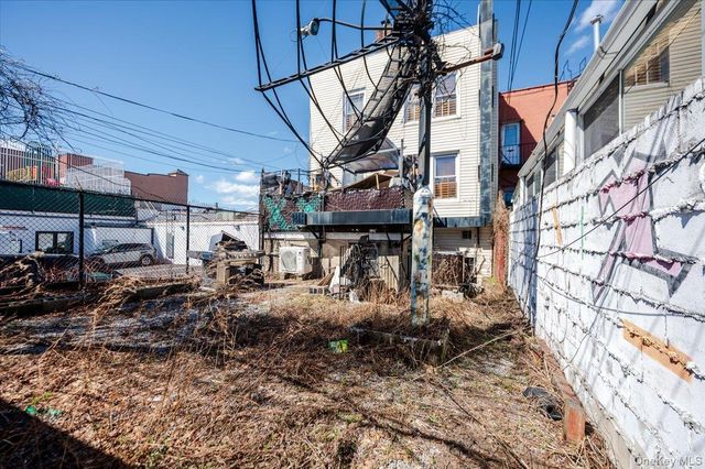 2918 Bruckner Boulevard, Bronx, NY 10465