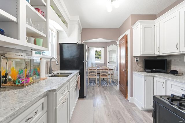 2107 Glenwood Avenue, Fort Wayne, IN 46805