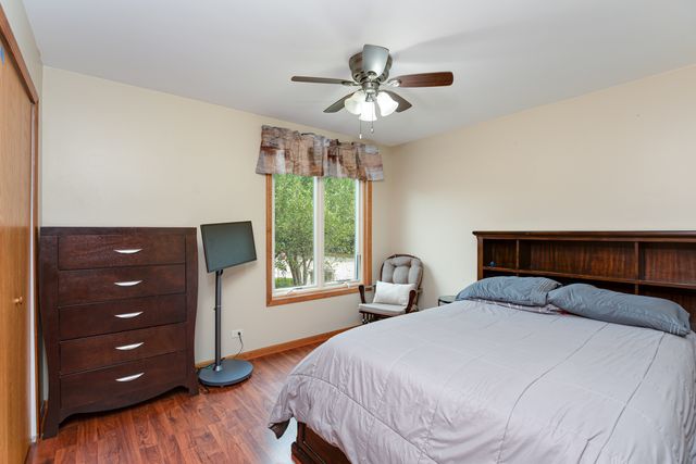 950 DUNHAM Drive, West Chicago, IL 60185