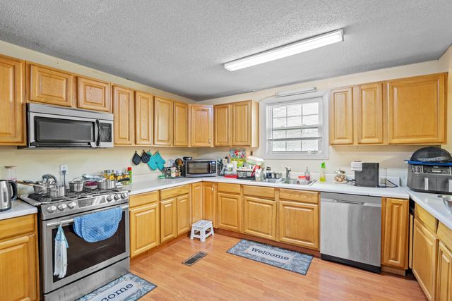 1762 E Boy Scout Road, Hixson, TN 37343