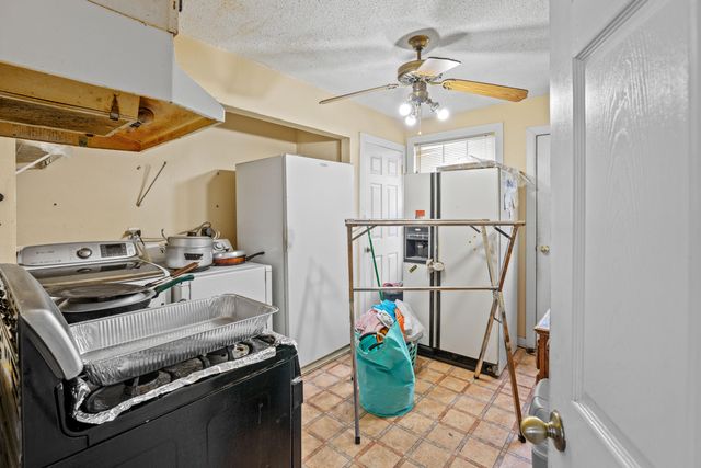 1762 E Boy Scout Road, Hixson, TN 37343