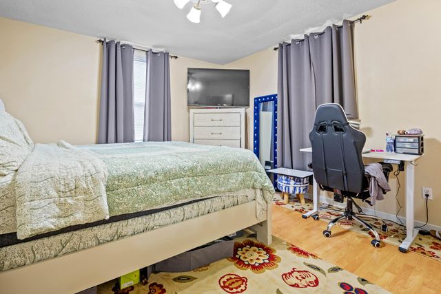 1762 E Boy Scout Road, Hixson, TN 37343