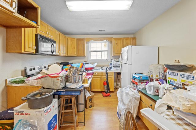 1762 E Boy Scout Road, Hixson, TN 37343