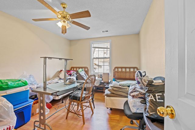 1762 E Boy Scout Road, Hixson, TN 37343