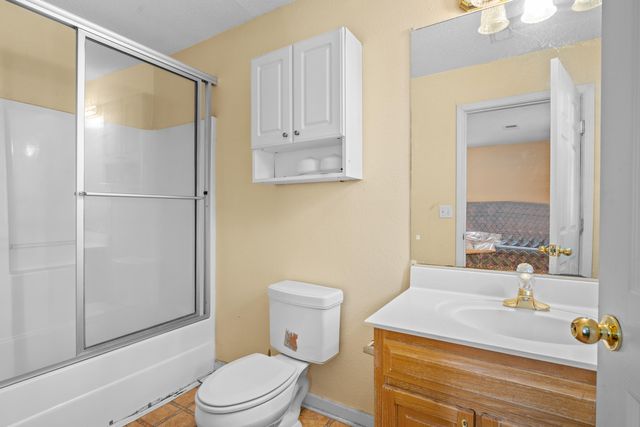 1762 E Boy Scout Road, Hixson, TN 37343