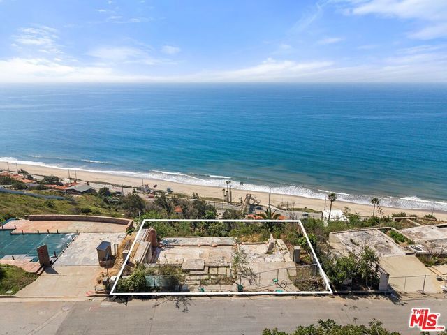 17624 Tramonto Drive, Pacific Palisades, CA 90272