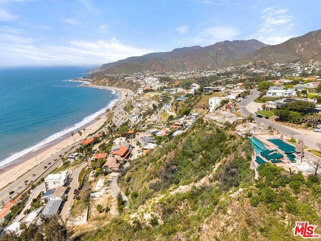 17624 Tramonto Drive, Pacific Palisades, CA 90272