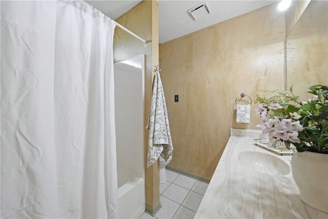 4013 Tiffany Trail, College Station, TX 77845