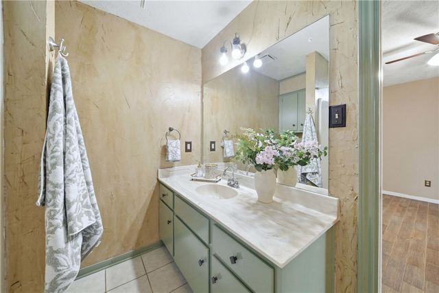 4013 Tiffany Trail, College Station, TX 77845
