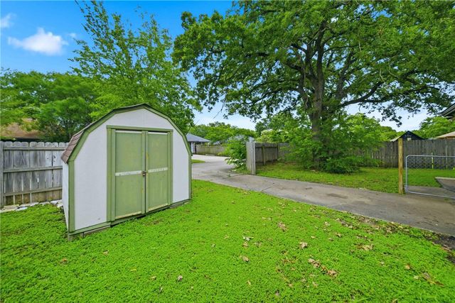 4013 Tiffany Trail, College Station, TX 77845