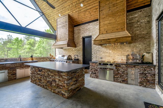 2064 Lasea Rd, Spring Hill, TN 37174