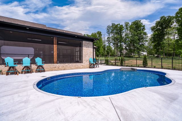 2064 Lasea Rd, Spring Hill, TN 37174