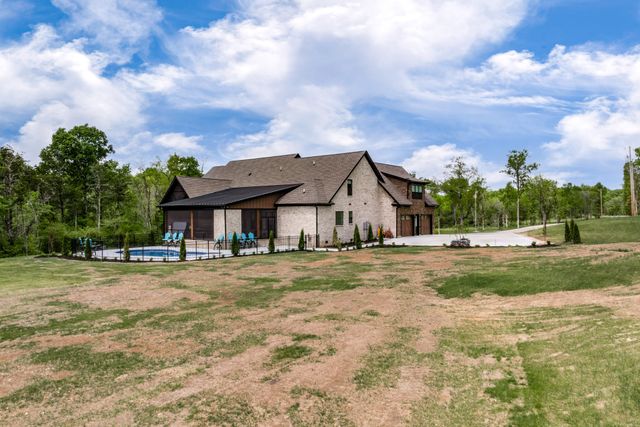 2064 Lasea Rd, Spring Hill, TN 37174