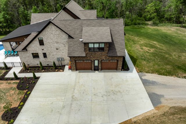 2064 Lasea Rd, Spring Hill, TN 37174