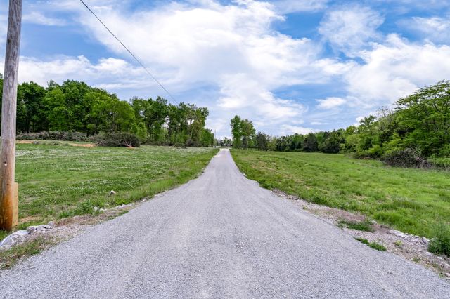2064 Lasea Rd, Spring Hill, TN 37174