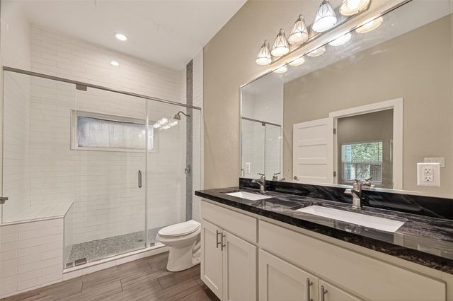 920 Kellogg Street, Houston, TX 77012