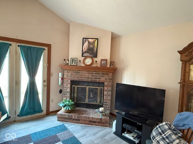 2017 Ticen Court, Beech Grove, IN 46107