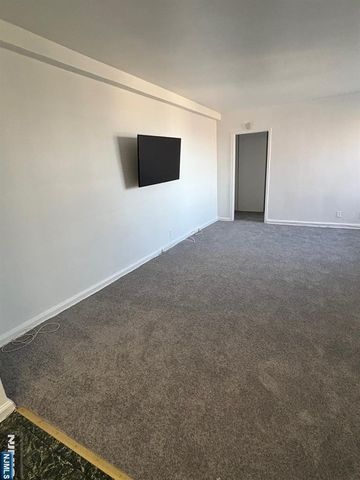 3091 Edwin 5D, Fort Lee, NJ 07024