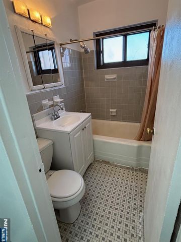 3091 Edwin 5D, Fort Lee, NJ 07024