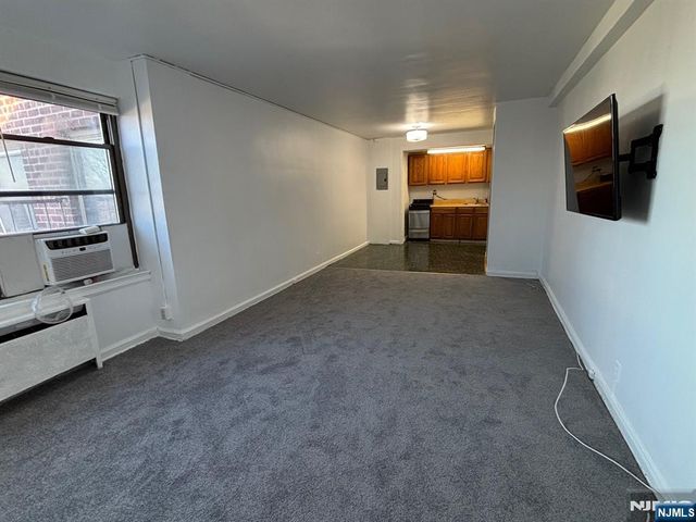 3091 Edwin 5D, Fort Lee, NJ 07024
