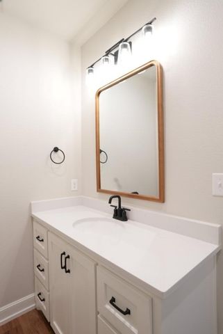 1110 N 6th Street, Wolfforth, TX 79382