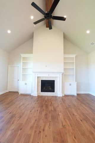 1110 N 6th Street, Wolfforth, TX 79382