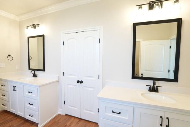 1110 N 6th Street, Wolfforth, TX 79382