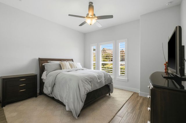 9907 Regal Bend Drive, Missouri City, TX 77459