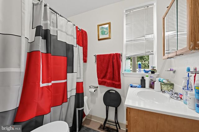 2506 COLLINS ST, Philadelphia, PA 19125