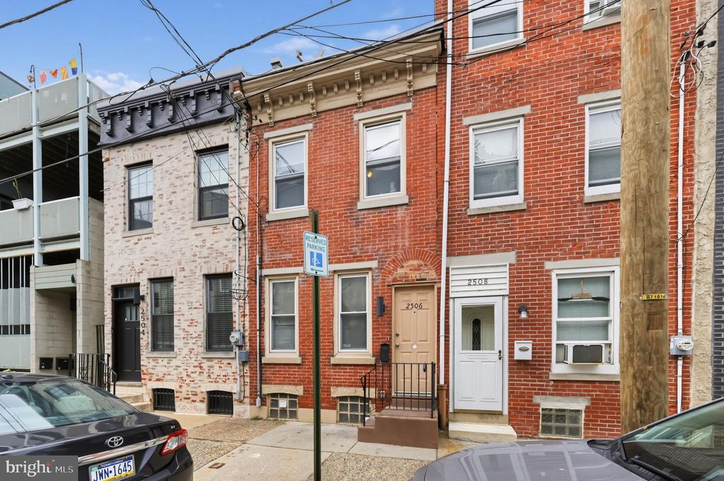 2506 COLLINS ST, PHILADELPHIA, PA 19125 — photo 2